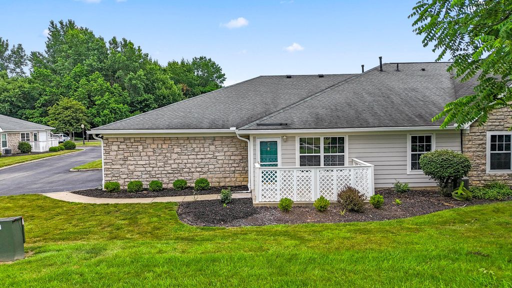 185 Groveport Pike, 4C, Canal Winchester, OH 43110