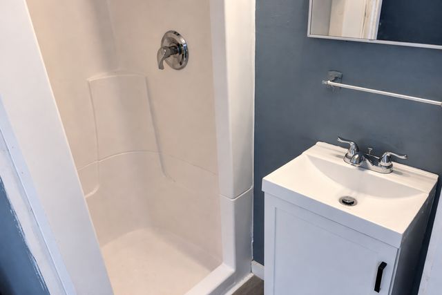 2324 Sheridan Avenue N, Minneapolis, MN 55411