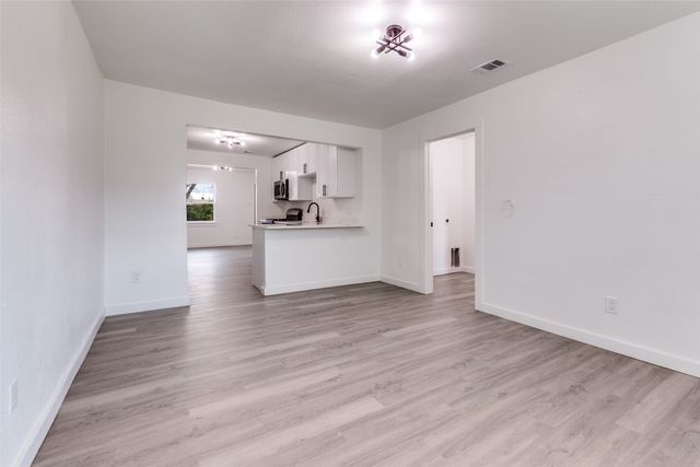 629 N 4th Street, Garland, TX 75040