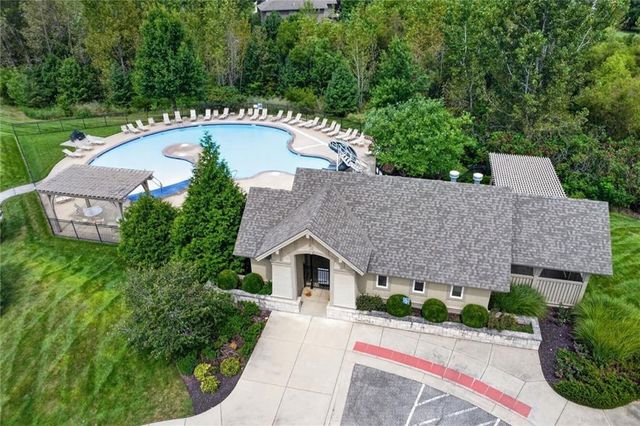 10423 W 168th Terrace, Overland Park, KS 66221