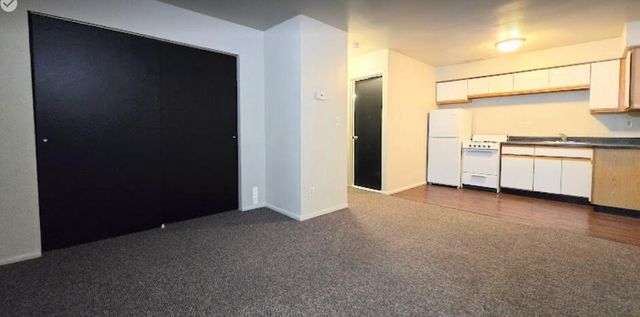737 N 21st STREET, Milwaukee, WI 53233