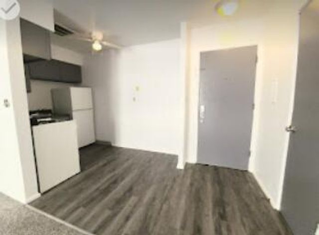 737 N 21st STREET, Milwaukee, WI 53233