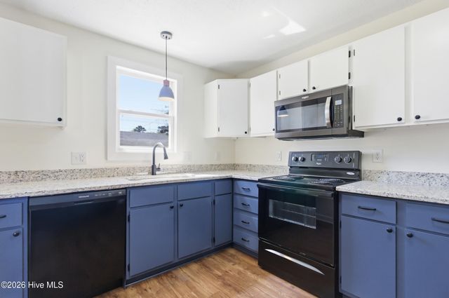 325 Miller Boulevard, Havelock, NC 28532