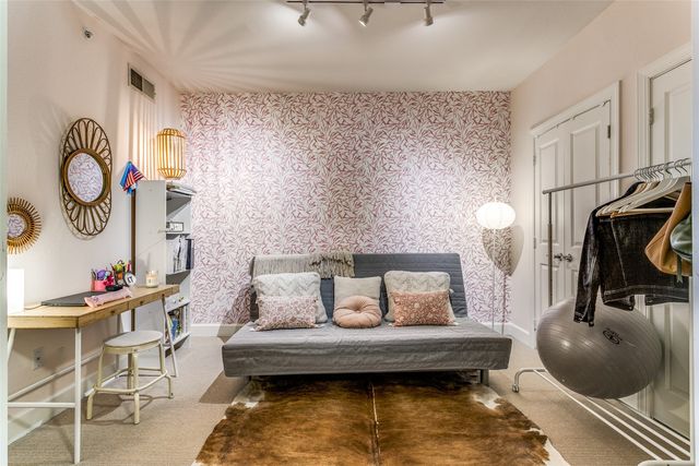 3818 Holland Avenue 307, Dallas, TX 75219