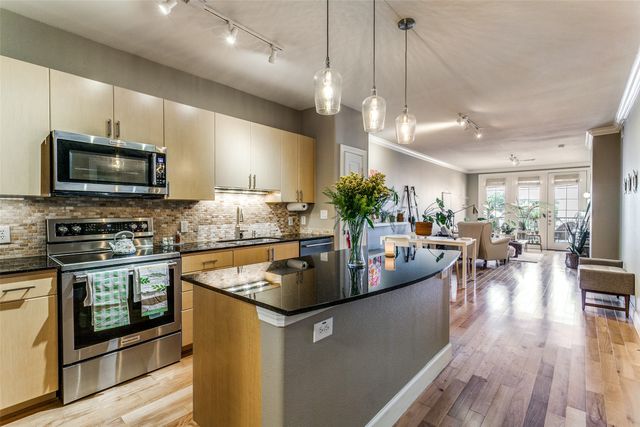 3818 Holland Avenue 307, Dallas, TX 75219