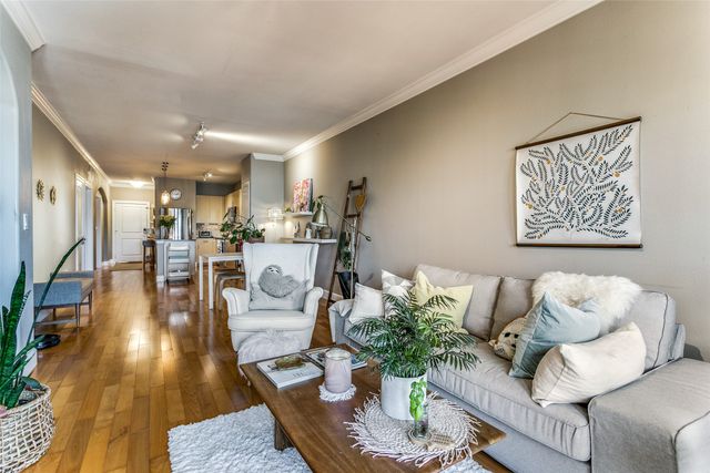 3818 Holland Avenue 307, Dallas, TX 75219