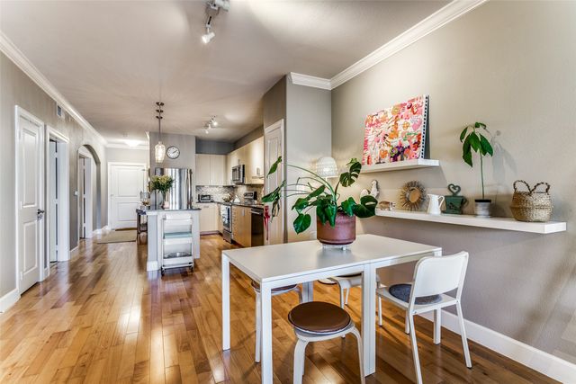 3818 Holland Avenue 307, Dallas, TX 75219