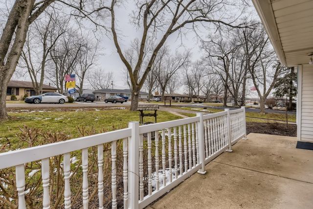 120 Roberts Road, New Lenox, IL 60451