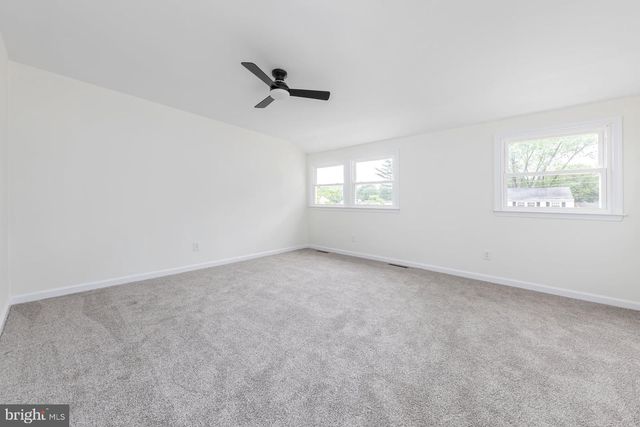 1622 WHITE OAK LN, Williamstown, NJ 08094