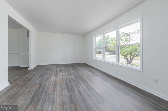 1622 WHITE OAK LN, Williamstown, NJ 08094