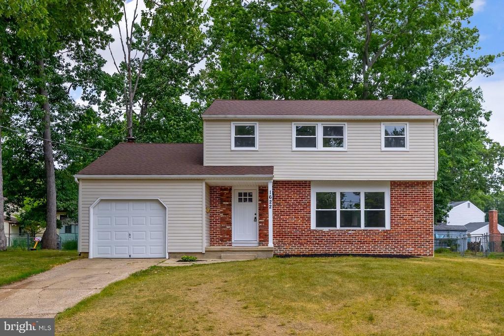 1622 WHITE OAK LN, Williamstown, NJ 08094