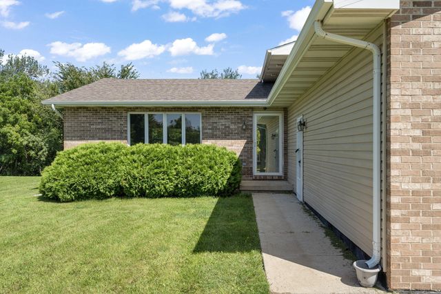 1308 W 82nd Place, Merrillville, IN 46410