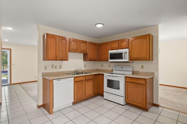 1308 W 82nd Place, Merrillville, IN 46410