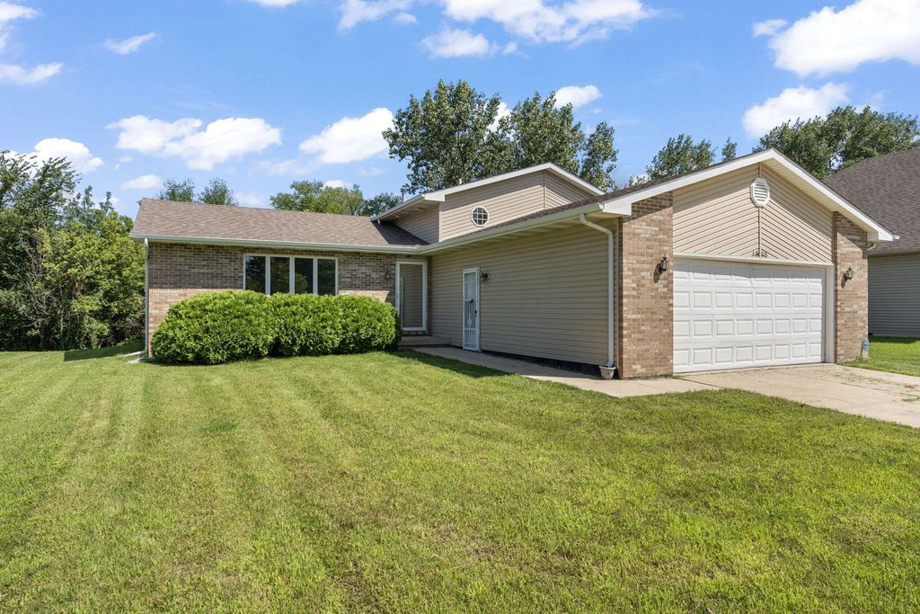 1308 W 82nd Place, Merrillville, IN 46410
