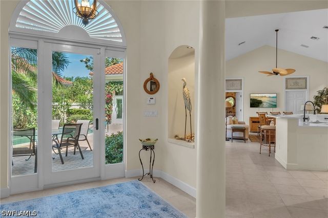 7060 VERDE WAY, Naples, FL 34108