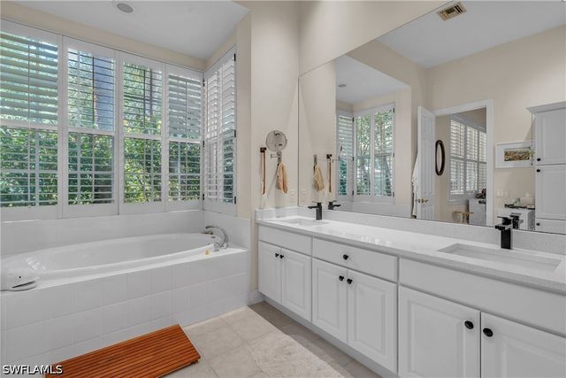 7060 VERDE WAY, Naples, FL 34108