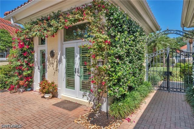 7060 VERDE WAY, Naples, FL 34108