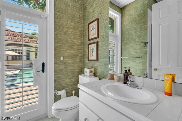 7060 VERDE WAY, Naples, FL 34108