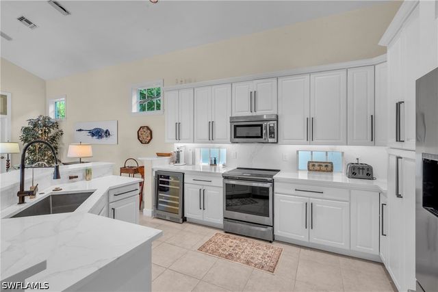 7060 VERDE WAY, Naples, FL 34108