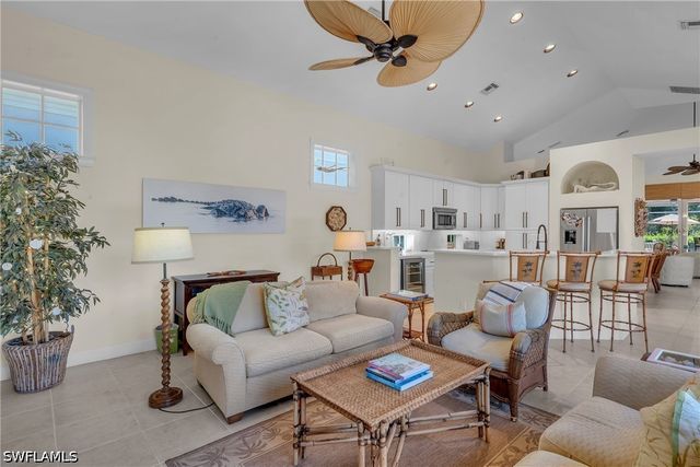 7060 VERDE WAY, Naples, FL 34108