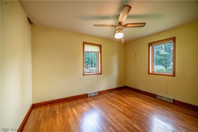 5033 N Park Avenue Extension, Warren, OH 44481