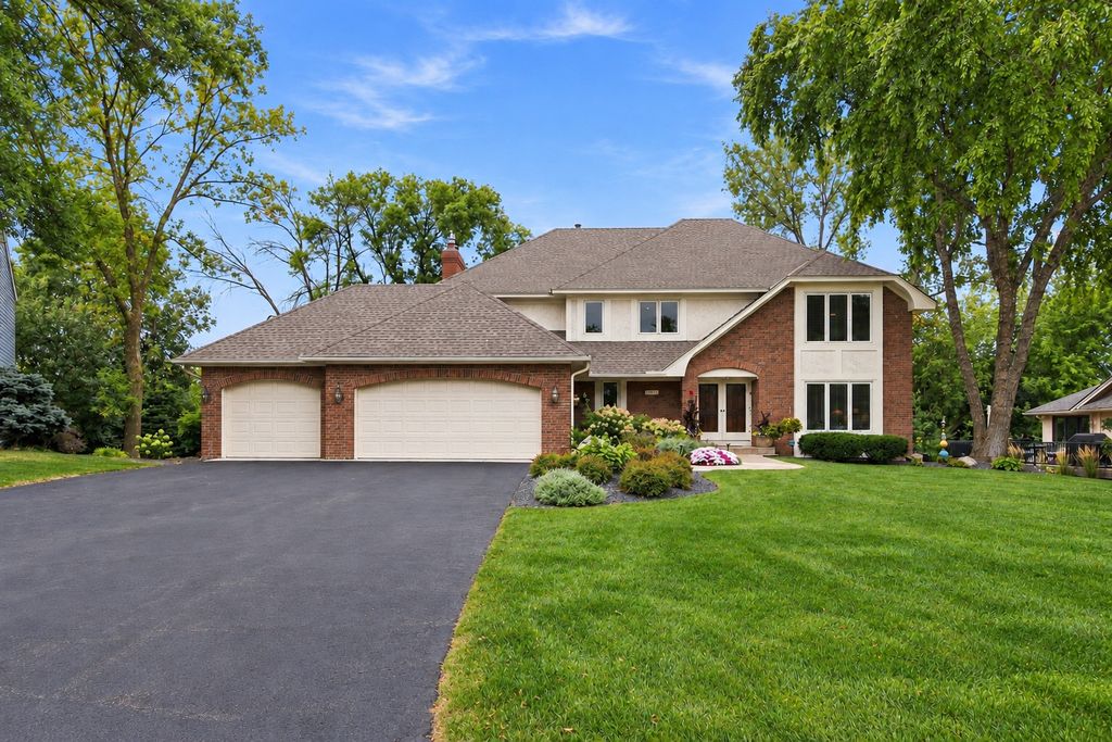 13015 38th Place N, Plymouth, MN 55441 — exterior
