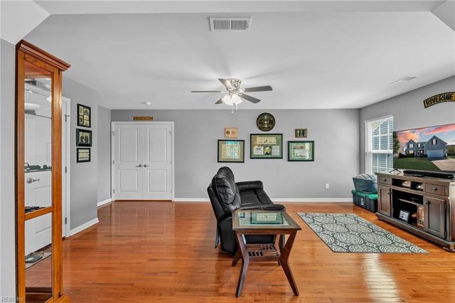 607 Rockies CT, Chesapeake, VA 23320