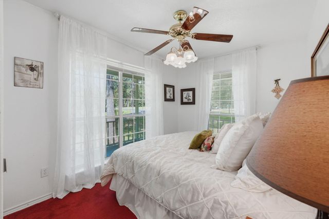 249 Lakeshore Drive, Cleveland, TX 77327