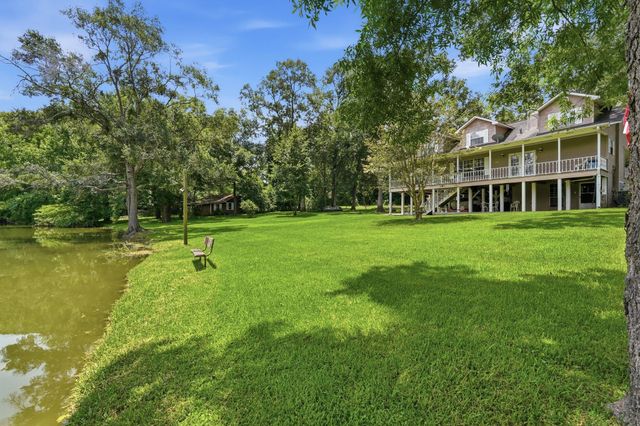 249 Lakeshore Drive, Cleveland, TX 77327