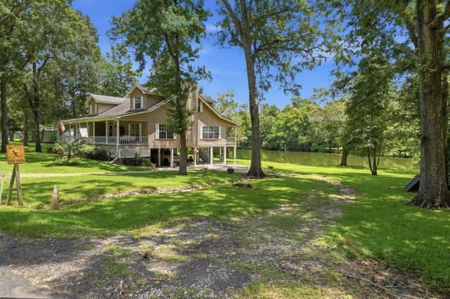 249 Lakeshore Drive, Cleveland, TX 77327