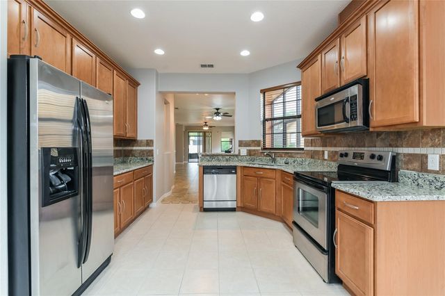505 MILLIFIORA LANE, Kissimmee, FL 34759