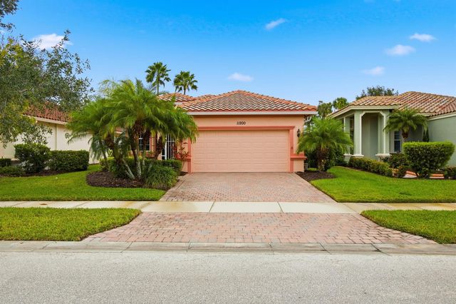 11200 SW Birch Tree Circle, Port St. Lucie, FL 34987
