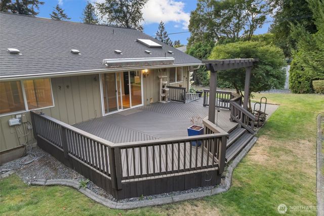 15205 103rd Avenue Ct E, Puyallup, WA 98374