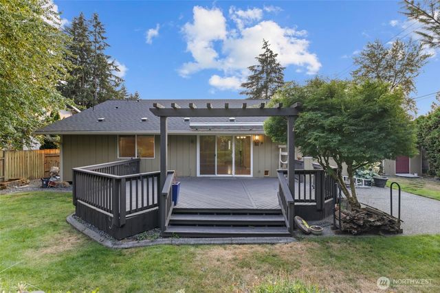 15205 103rd Avenue Ct E, Puyallup, WA 98374