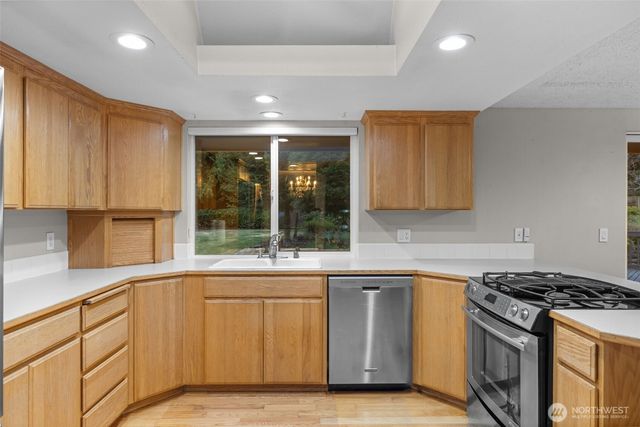 15205 103rd Avenue Ct E, Puyallup, WA 98374