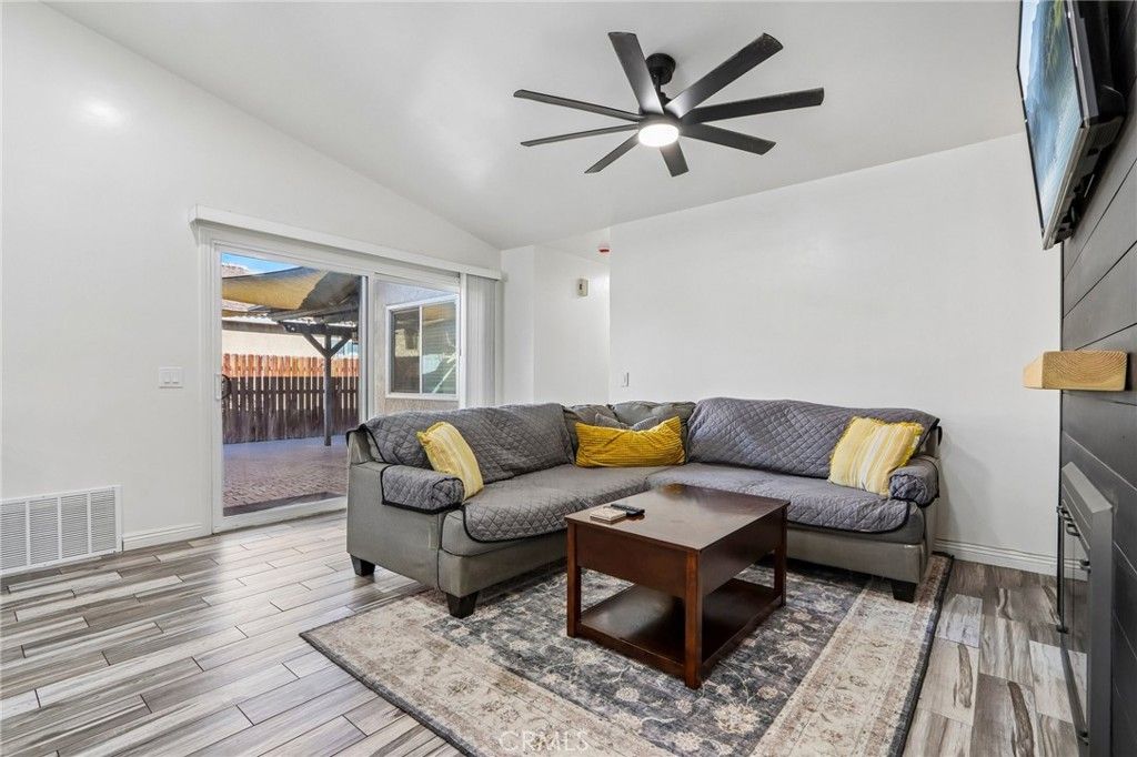11981 Rancherias, Fontana, CA 92337 — photo 4