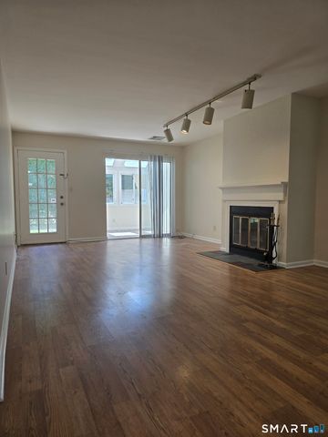 1400 Hartford Turnpike 27, North Haven, CT 06473