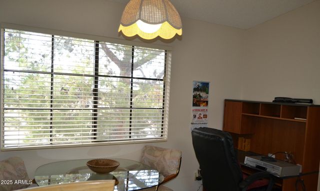 455 S DELAWARE Drive 112, Apache Junction, AZ 85120