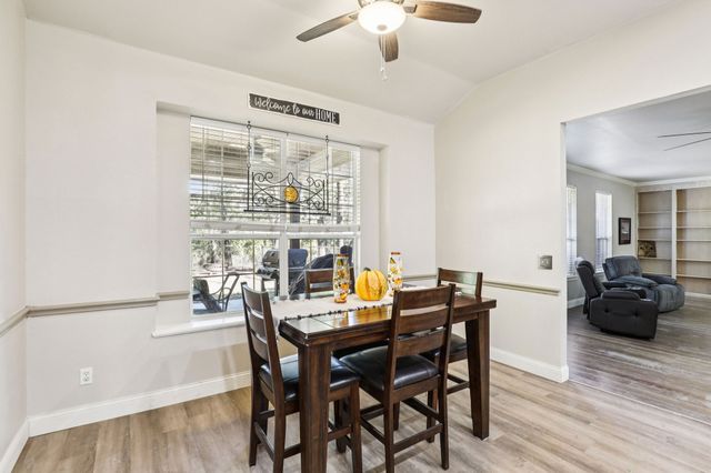 516 Shady Oaks Trail, Burleson, TX 76028
