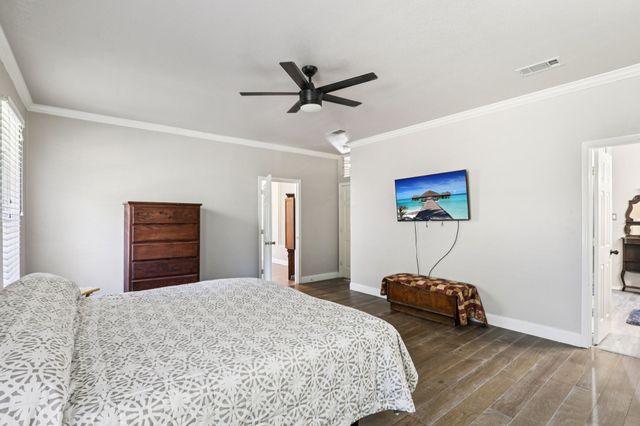 516 Shady Oaks Trail, Burleson, TX 76028