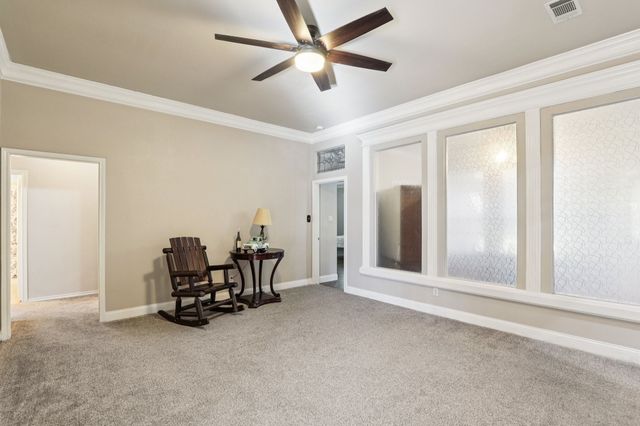 516 Shady Oaks Trail, Burleson, TX 76028