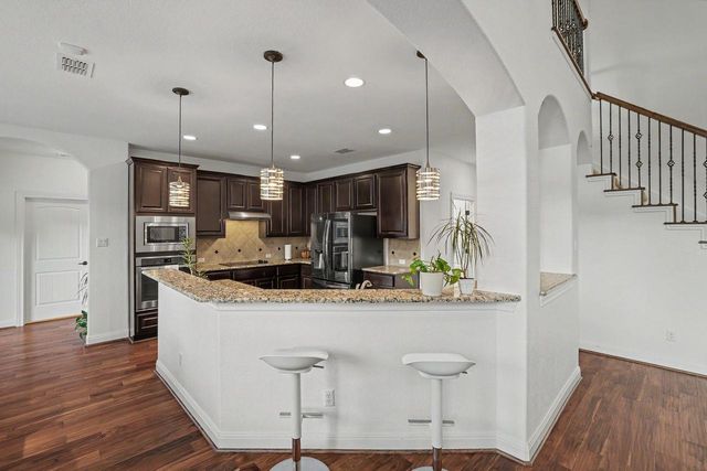 1010 Canyon Edge DR, Austin, TX 78733
