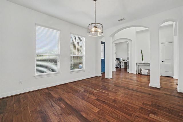1010 Canyon Edge DR, Austin, TX 78733