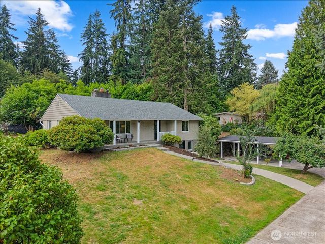15705 84th Avenue NE, Kenmore, WA 98028