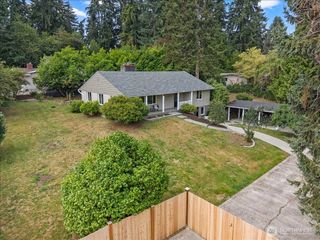 15705 84th Avenue NE, Kenmore, WA 98028