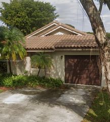13611 SW 103rd St, Miami, FL 33186