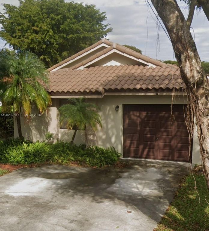 13611 SW 103rd St, Miami, FL 33186