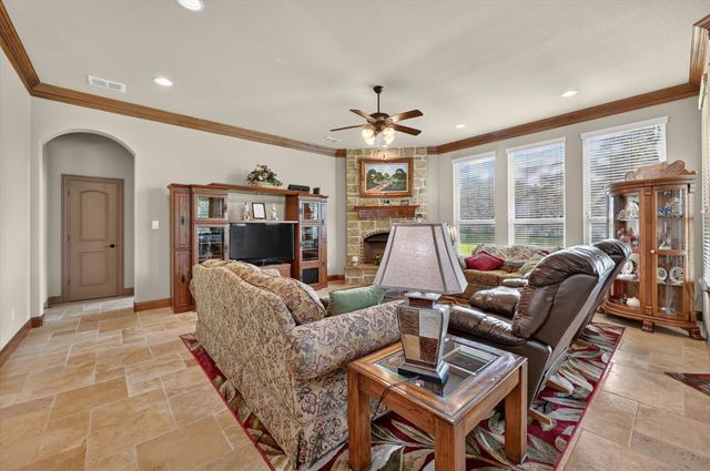 197 Ellis Creek Drive, Weatherford, TX 76085