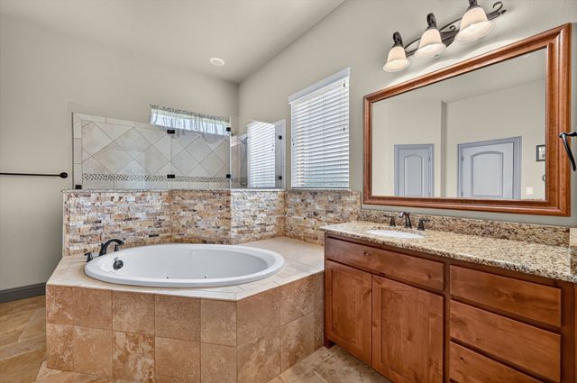 197 Ellis Creek Drive, Weatherford, TX 76085