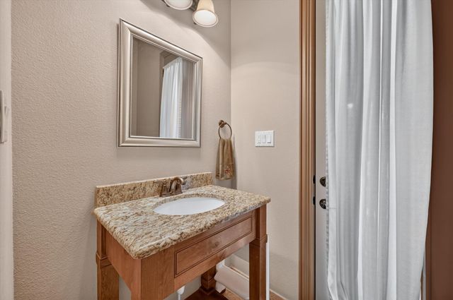 197 Ellis Creek Drive, Weatherford, TX 76085